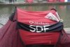 Sans-abri : les tentes sont-elles des «objets encombrants» ?